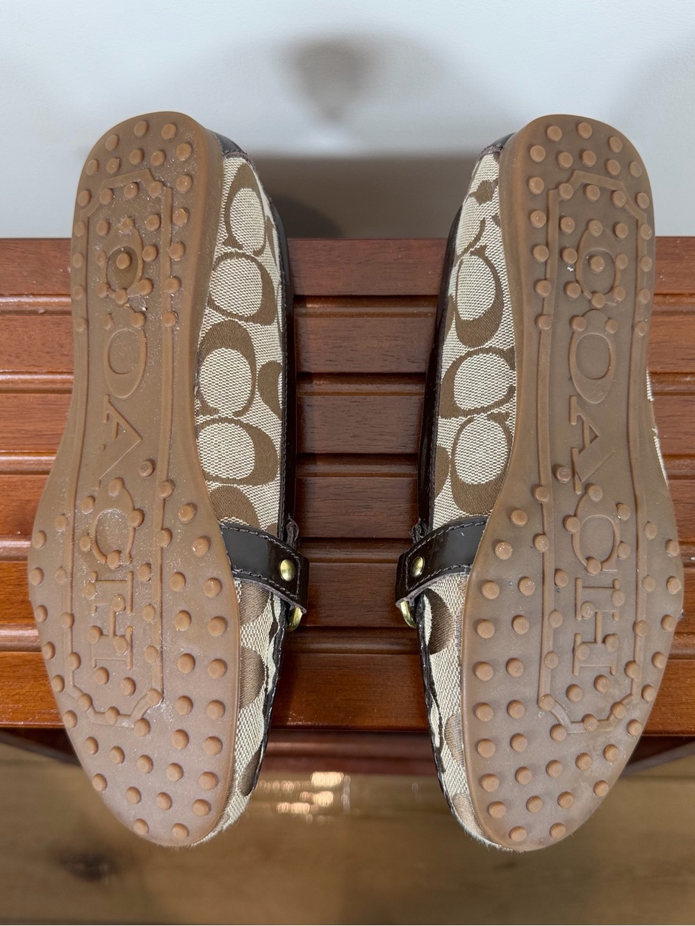 Coach Beige Khaki Signature Canvas Loafers with Dark Brown Trim Size 7 - Picture 8 of 8